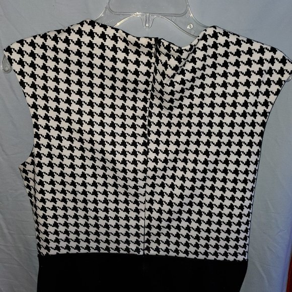 323- Spense Sleeveless Casual Professional Wear to work Dress with belt - Picture 4 of 7